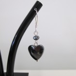 Hematite hearts earrings‏ detail